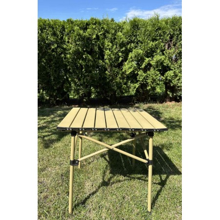 Сгъваема малка маса 55 см. х 55 см. Сгъваема малка маса 55 см. х 55 см.