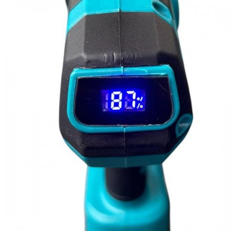 Акумулаторна безчеткова резачка с автоматично омасляване и дисплей за нивото на батерията 36V 8Ah WERKBULL