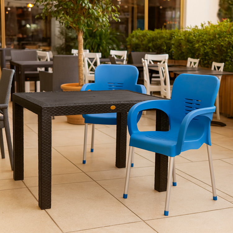 Пластмасов стол с метални крака EYFEL Пластмасов стол с метални крака EYFEL